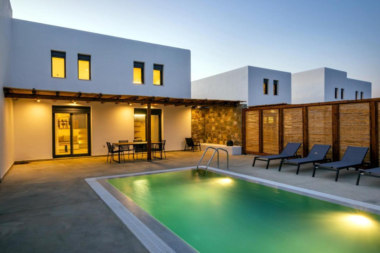 Cato Agro 4, Seafront Villa With Private Pool Afiártisz Kültér fotó