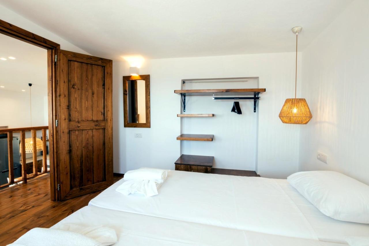 Cato Agro 4, Seafront Villa With Private Pool Afiártisz Kültér fotó